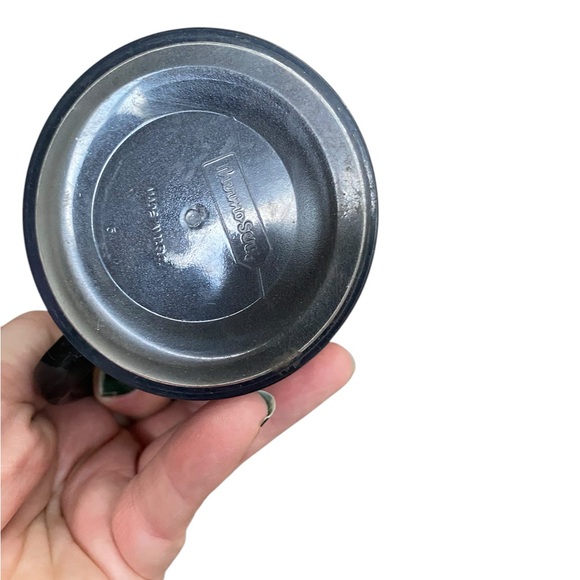 Lot of two vintage 1980s Snap-On Tool Mugs featuring toolmate girls Pin-up - Picture 10 of 11